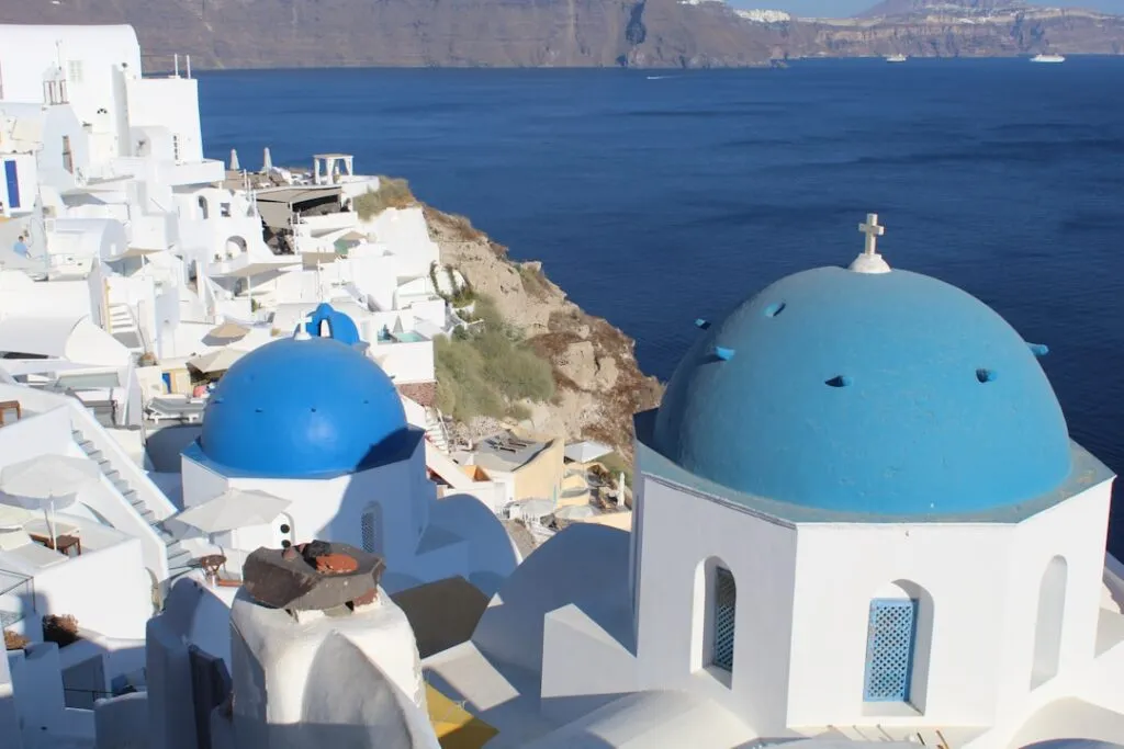 Destinații romantice pentru călătorii perfecte Photo Santorini sunset