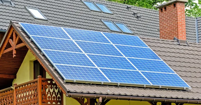 Invertoare cu funcții de gestionare a energiei: Optimizarea consumului în timp real