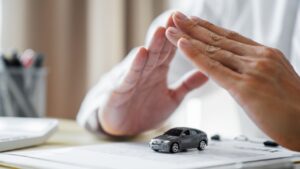 Nu da bani in cardul de securitate—ii vor proteja de aceste date pe care nu ar trebui sa le predai niciodata