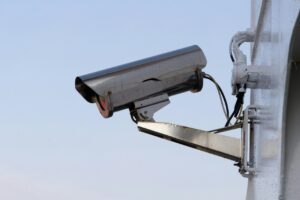 Cablu coaxial cu alimentare – soluția practică pentru sisteme de supraveghere eficiente